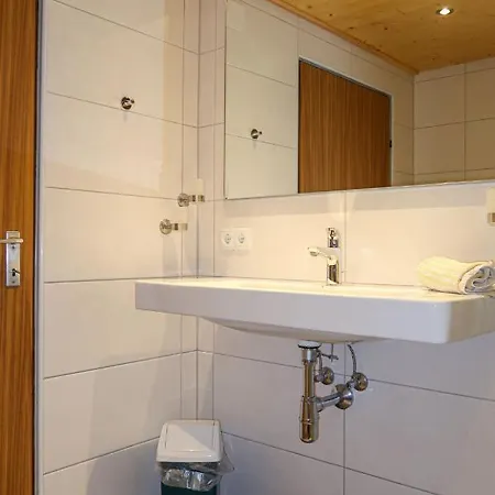 Appartamento Zechner-2 By Interhome